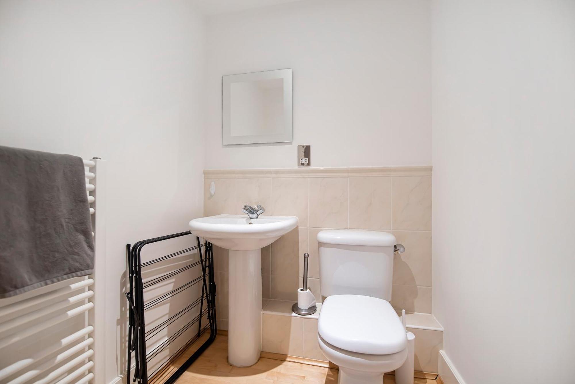 Modern 2 Bedroom 2 Bath Apartment With River View London Ngoại thất bức ảnh